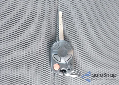 2012 Ford Focus Se z USA, uszkodzony, nr VIN 1FAHP3K28CL306676